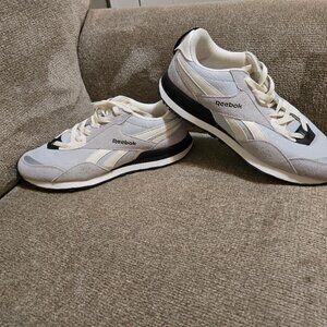 NWOT Men's Reebok Light Gray/White/Dark Blue Sneakers - Size 10